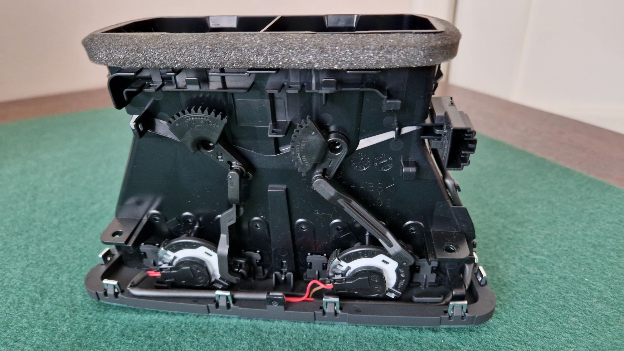 Kratka nawiewu tył Audi A6 C8 - tanio