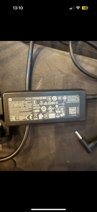 Laptop HP z podświetlaną klawiaturą