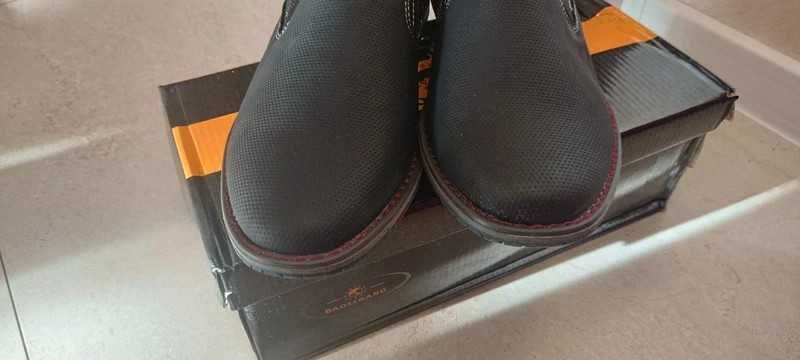 Męskie czarne wsuwane buty półbuty