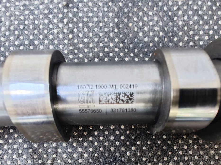 Распредвал GM 55576650 (впускной)