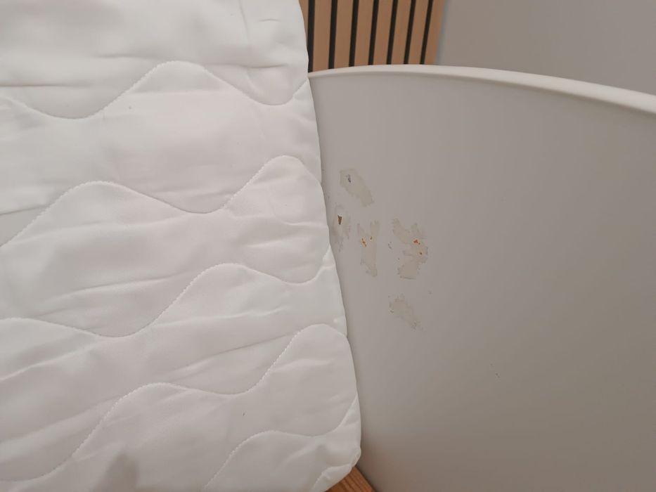 Łóżko dziecięce 160x90 z materacem. Białe