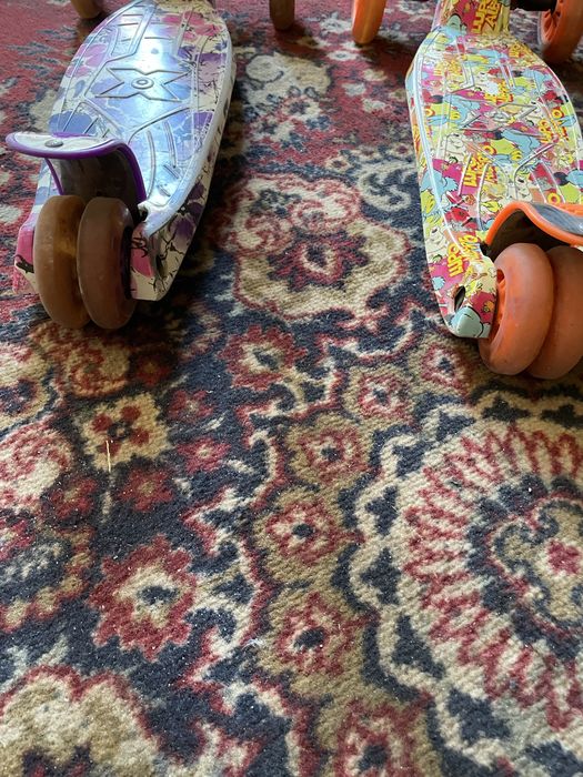 Самокати титячі 500 грн за оба