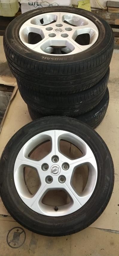 Диски та шини для Nissan