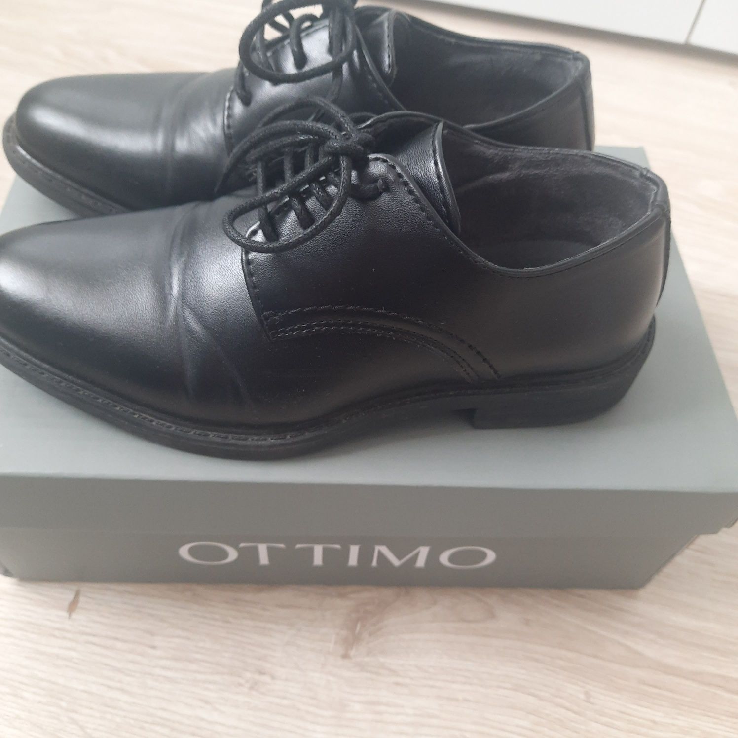 Buty na komunie rozm. 34
