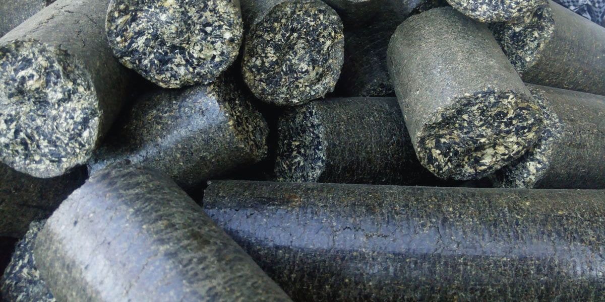 Брикеты семечка дерево  пшеничні торф Пеллеты ДОСТАВКА  Дрова УГОЛЬ