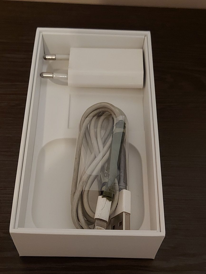 IPhone SE 1 generacja !