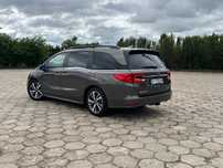 Honda Odyssey Wersja Touring