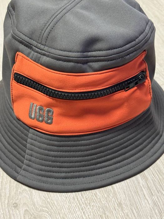 Продам панамку на флисе UGG