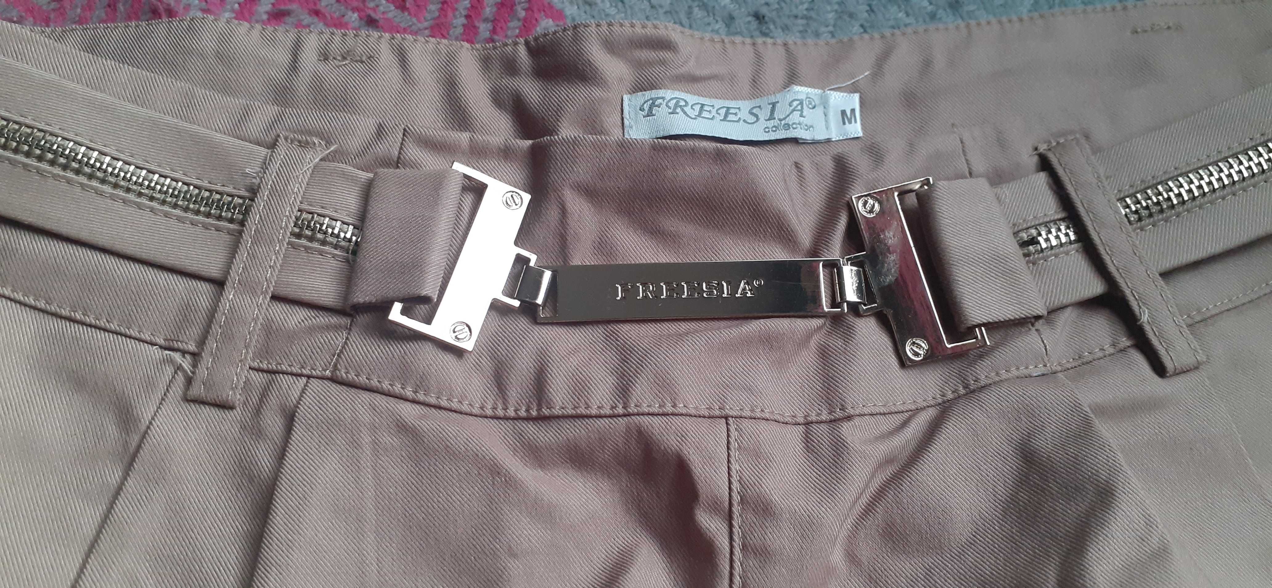 Eleganckie, krótkie spodenki