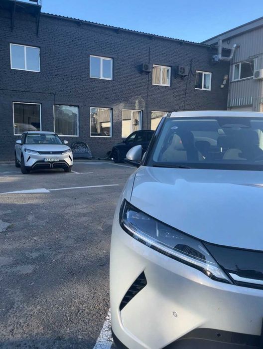 Оренда електромобіля BYD 22-25 року