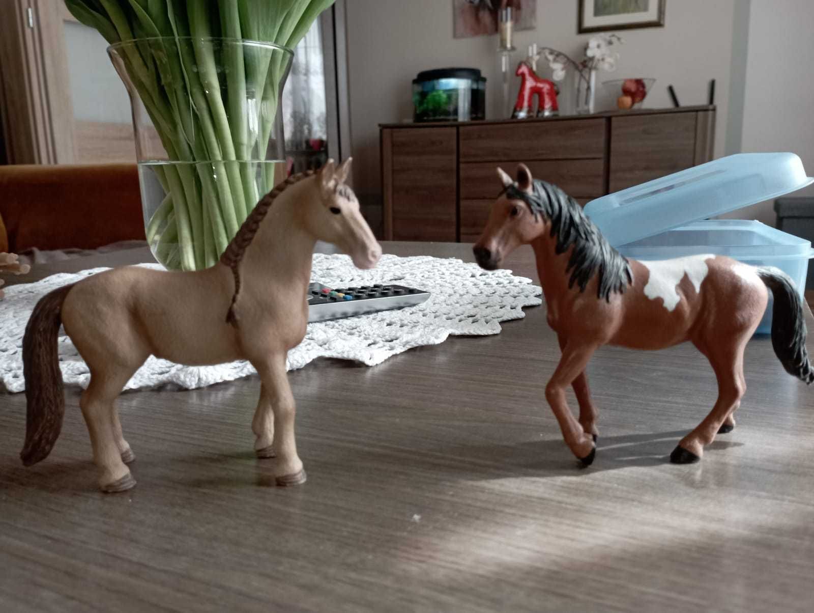 Konie z kolekcji limitowanych Schleich