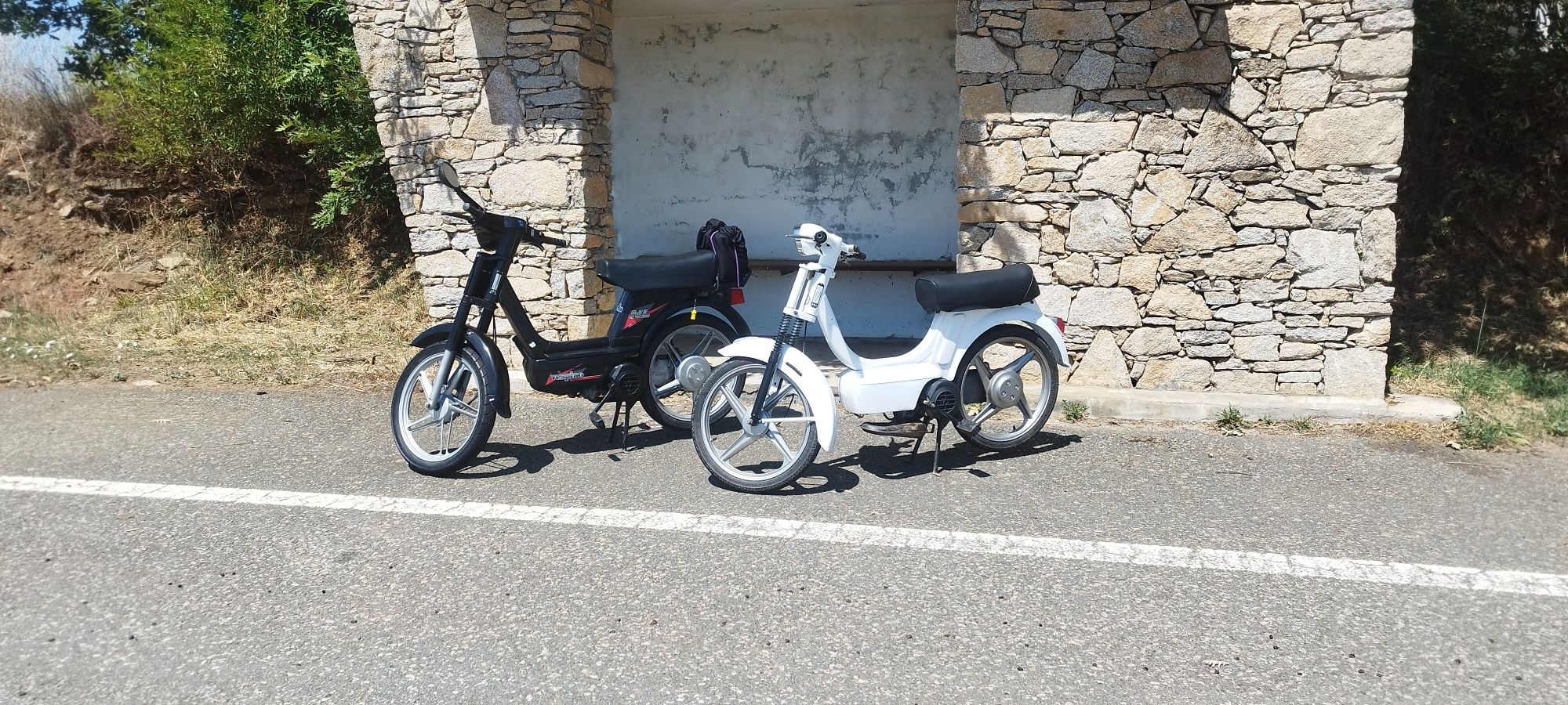 Vendo vespinos  nl. E dois gl