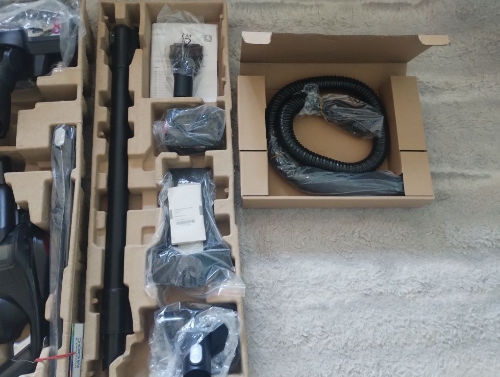 Nowy odkurzacz bezprzewodowy Bosch Unlimited 8 Gen2 ProPower ,okazja.