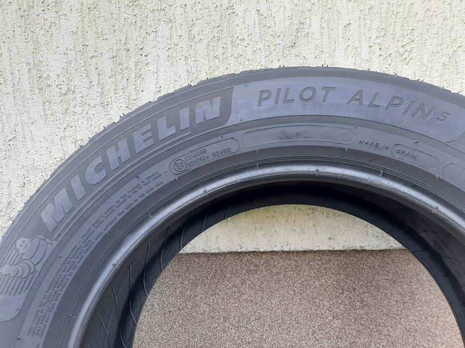 2x Opony zimowe 235/55R17 Michelin Pilot Alpin 5 / 6mm 2019r