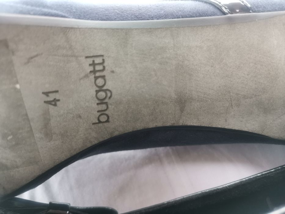 Czółenka damskie, granatowe, bugatti