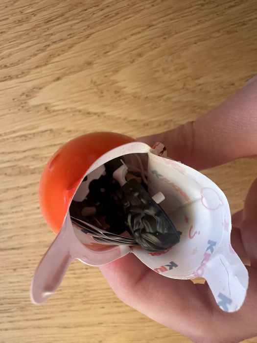Kinder joy stranger things funko figurka Mike