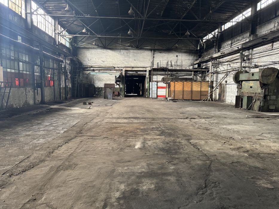 Сдается помещение в аренду 565м2 с кран-балкою