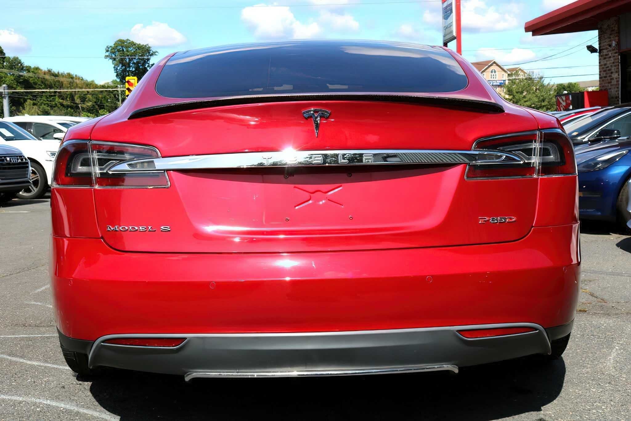 Tesla Model S 2014