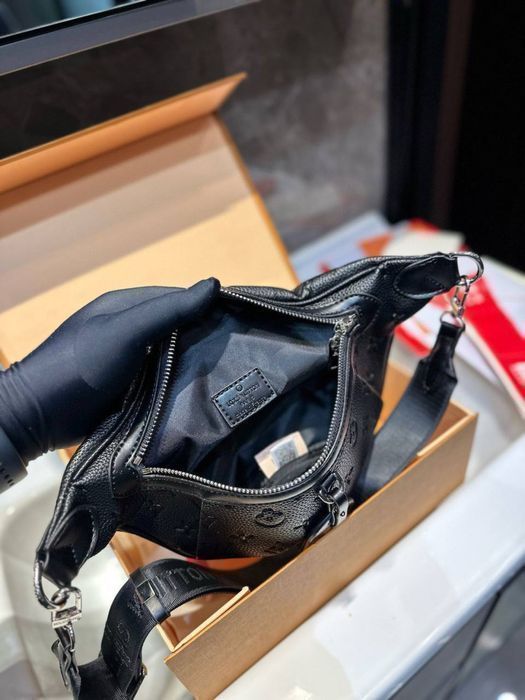 LOUIS VUITTON бананка брендовая сумка мужсая