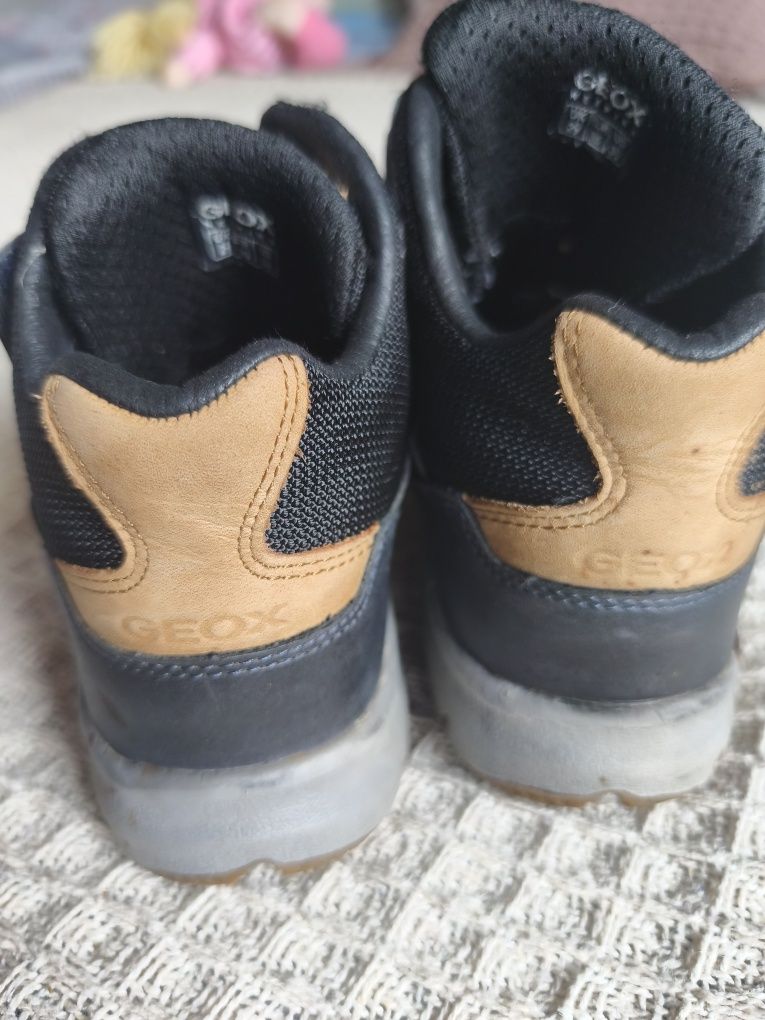 Buty Geox rozmiar 35