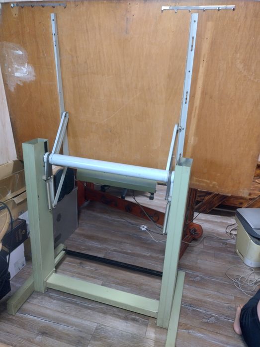 Кульман ROBOTRON  Германия рабочий(отличное состояние)размер 1,5 на 1