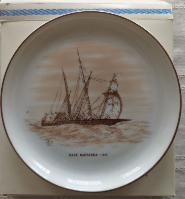 Pratos Vista sta Alegre Museu da Marinha