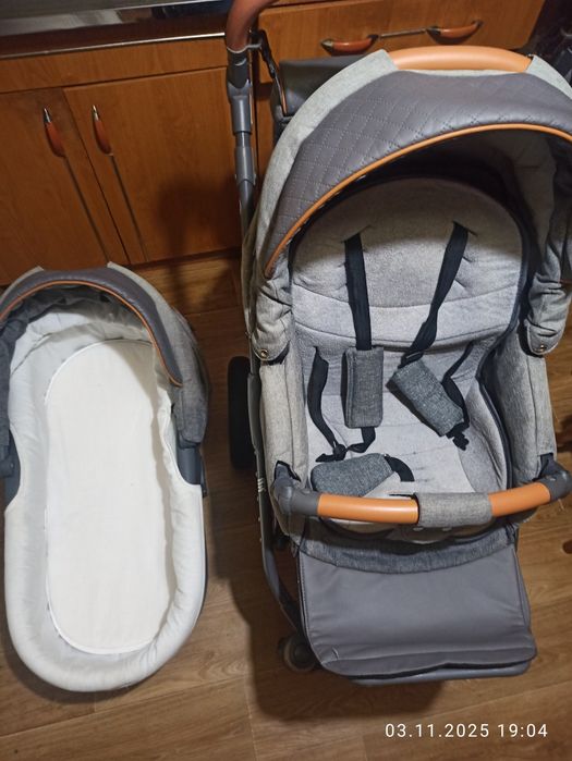 Продам дитячу коляску