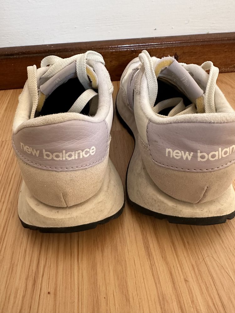 New balance lilas e branco originais