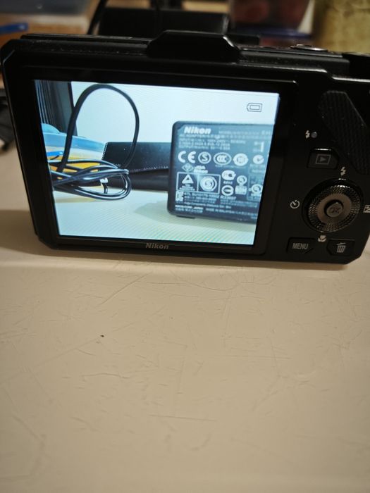 Цифровий фотоапарат Nikon Coolpix S9300 з GPS, 16 мегапікселів та 18-к