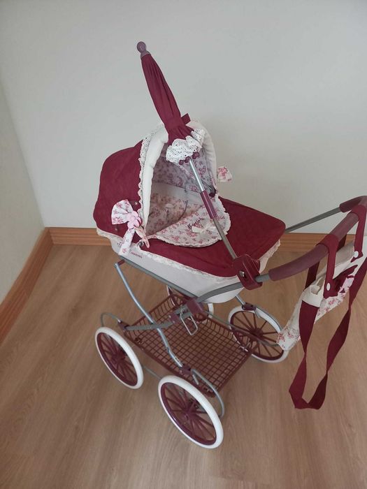 Carrinho de bonecas como novo