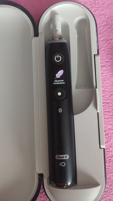 Szczoteczka Oral b io9