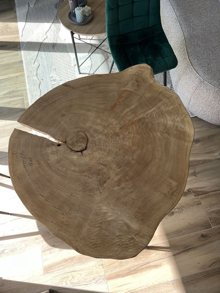 Stół z naturalnego drewna dębowego metalowe nogi 4 osobowy
