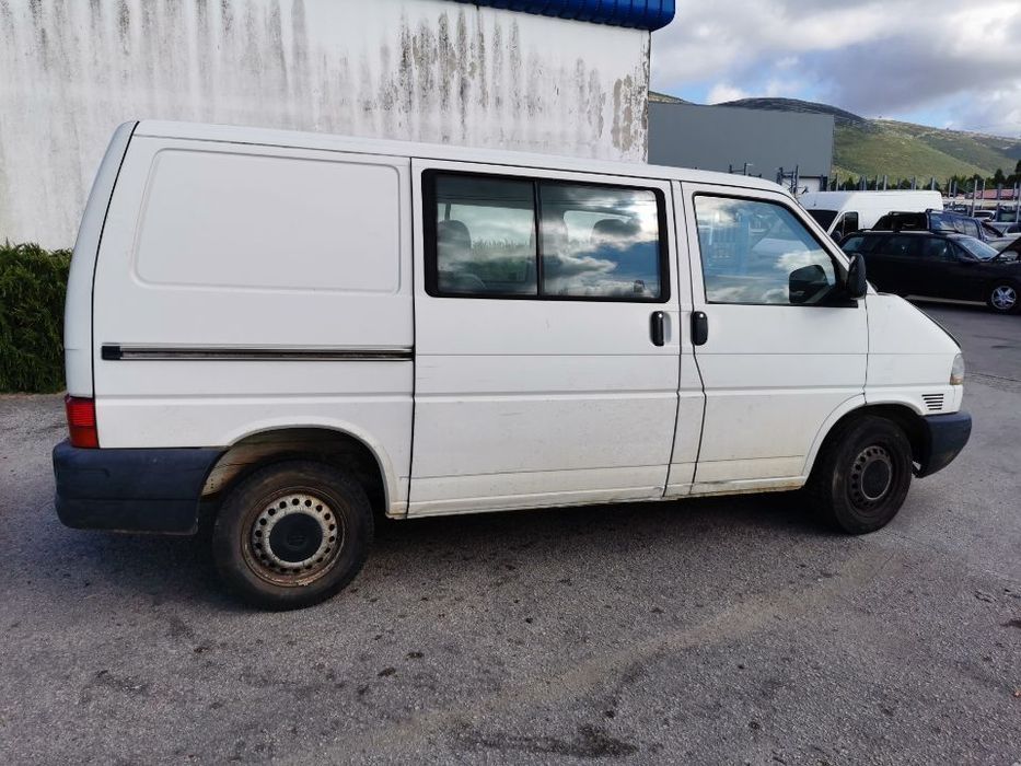 Peças Volkswagen Transporter 2.5 TDI do ano 2001