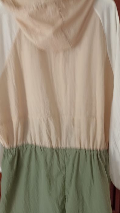 Parka comprida guarda -vento Zara S-M Nova