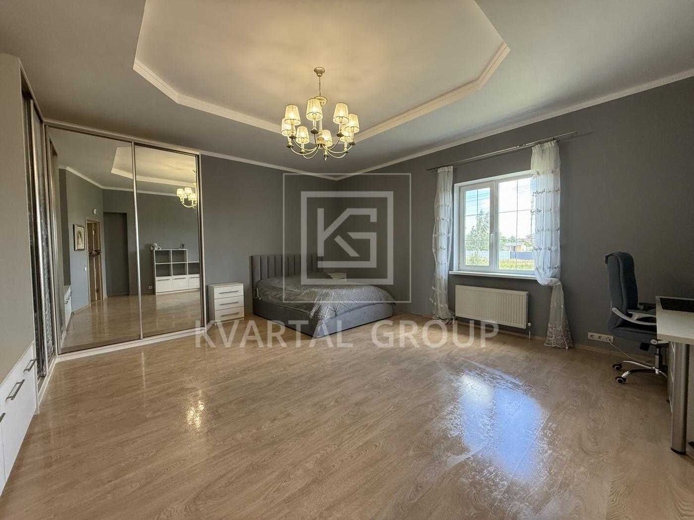 РОЗКІШНИЙ будинок в Елітному КМ 290000$