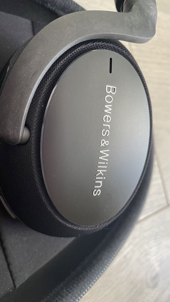 Sluchawki Bowers & wilkins px 7 Limitowana wersja carbonowa Jak Nowe