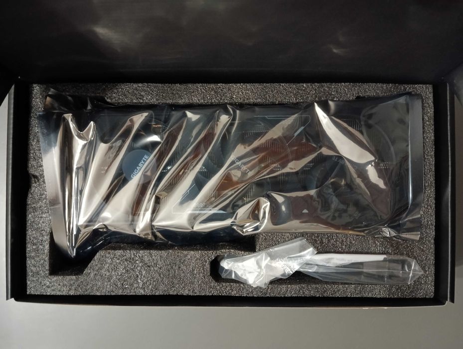 Відеокарта Gigabyte GeForce RTX 5070 Windforce OC SFF 12G