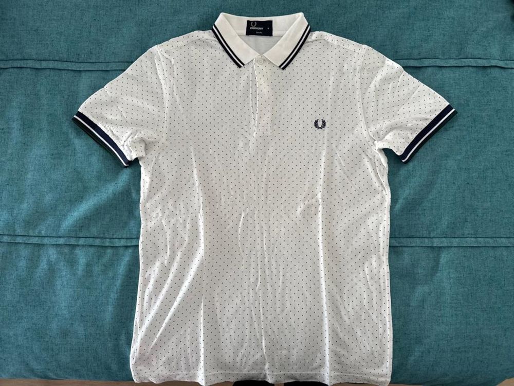 Polo Fred Perry tamanho M em excelente estado