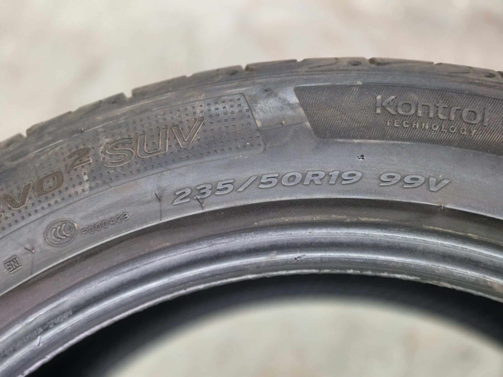 Hankook Ventus S1 Evo2 235/50 R 19  jak nowe