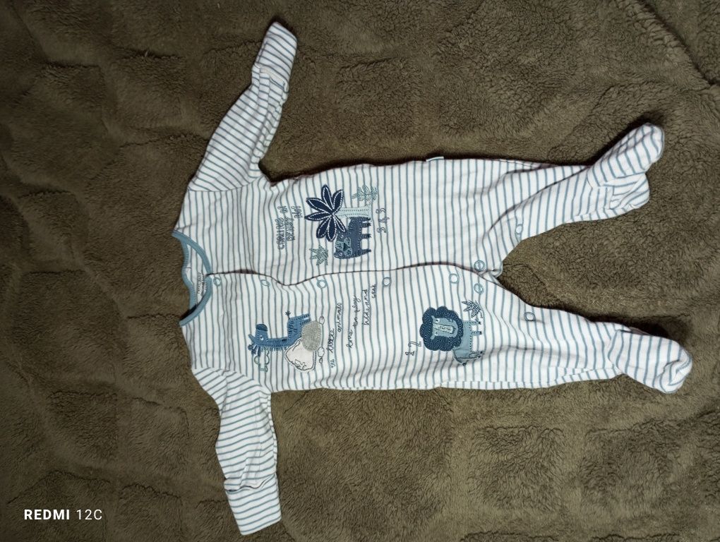 Продам речі на хлопчика 56 розміру
