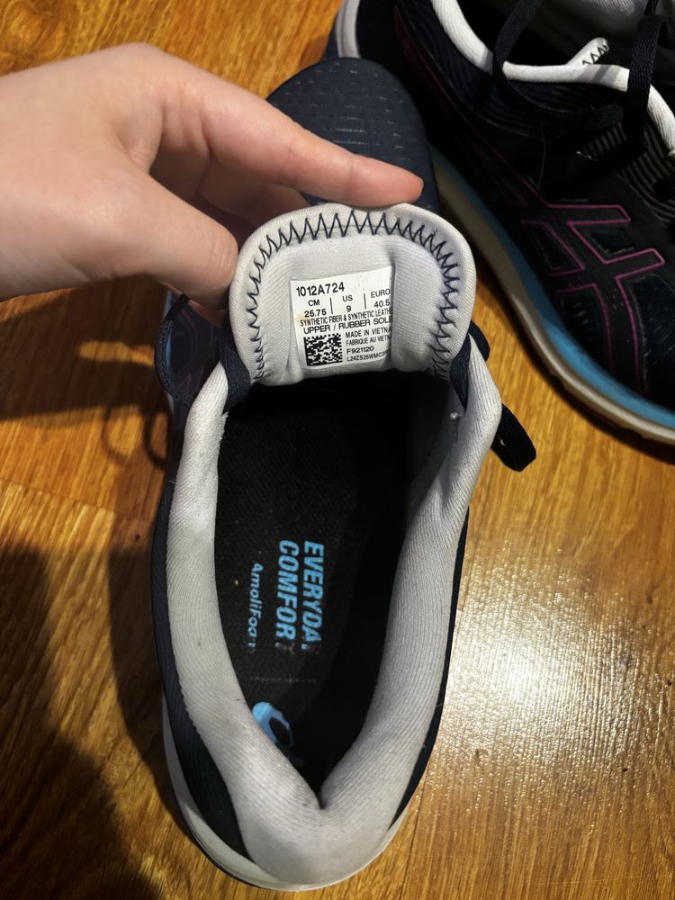 Buty sportowe Asics