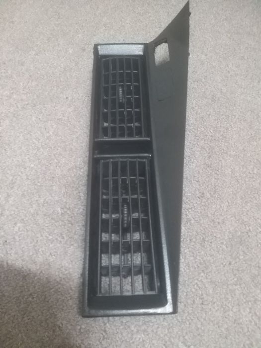 Grelha central Mercedes 190 w201