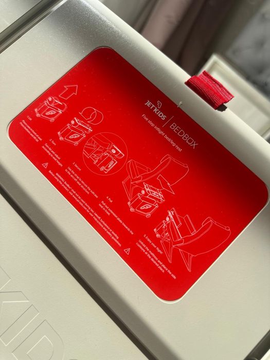 Дитяча валіза Stokke Jetkids BedBox з функцією ліжка