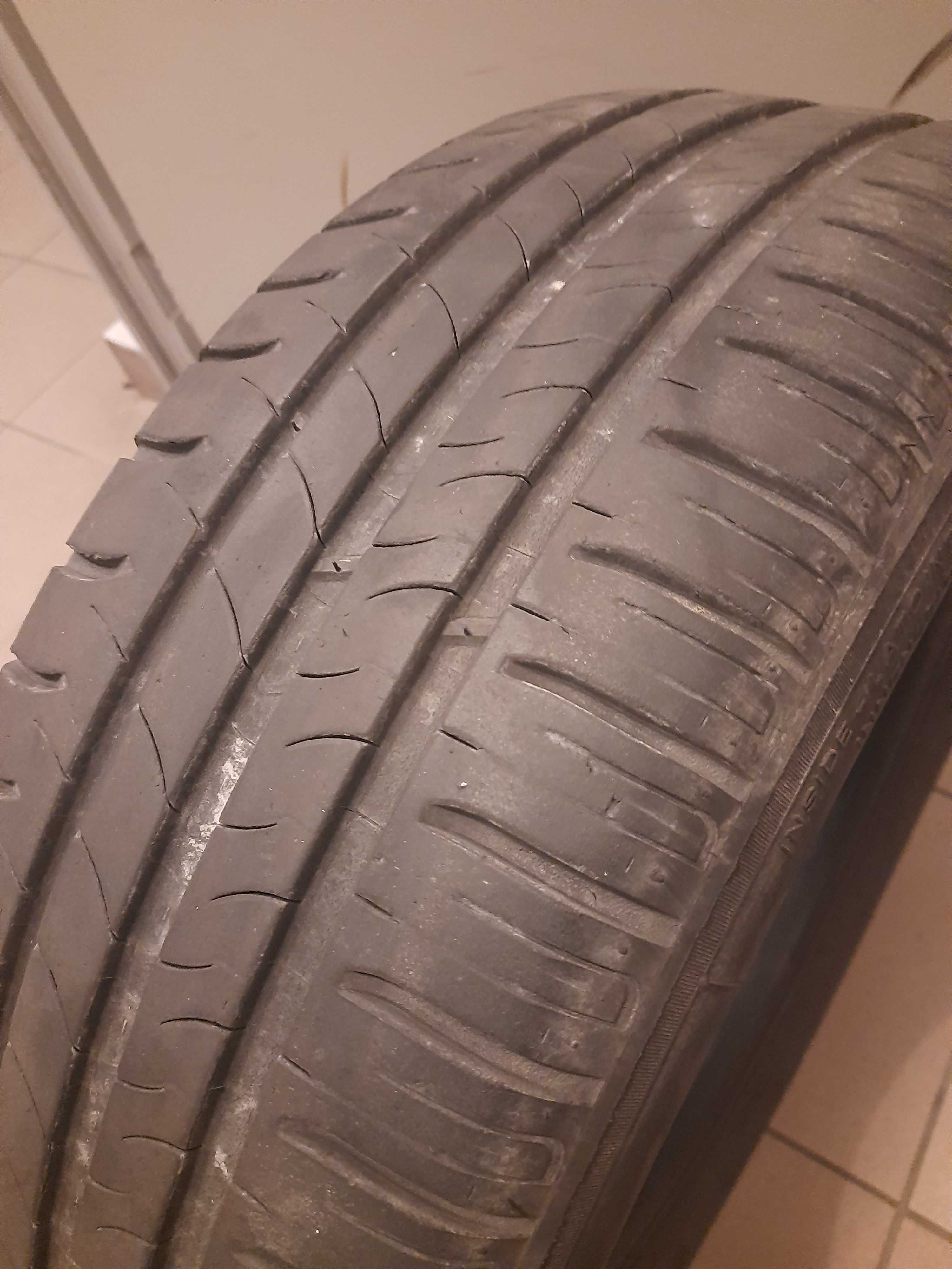 Opony letnie 205/60 R16 używane