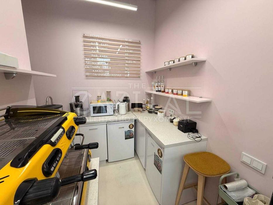 Діюча кав’ярня у центрі Києва — готовий бізнес, заходь і працюй