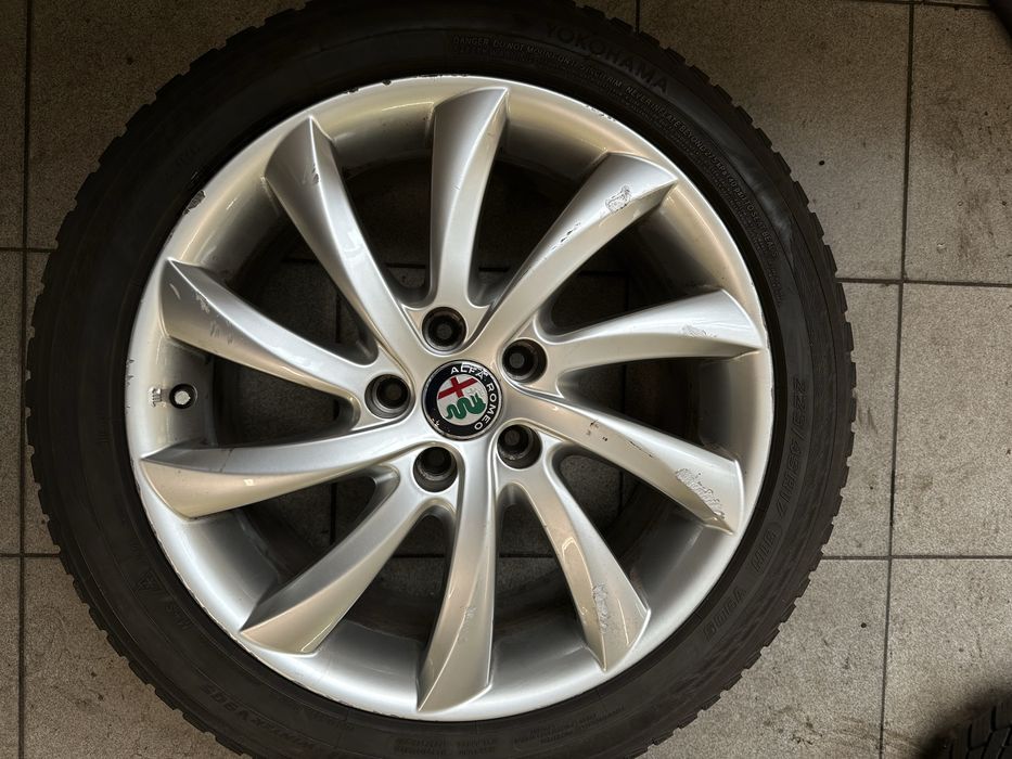 Felgi koła alufelgi 225/45 rozmiar 17 alfa romeo giulietta OE