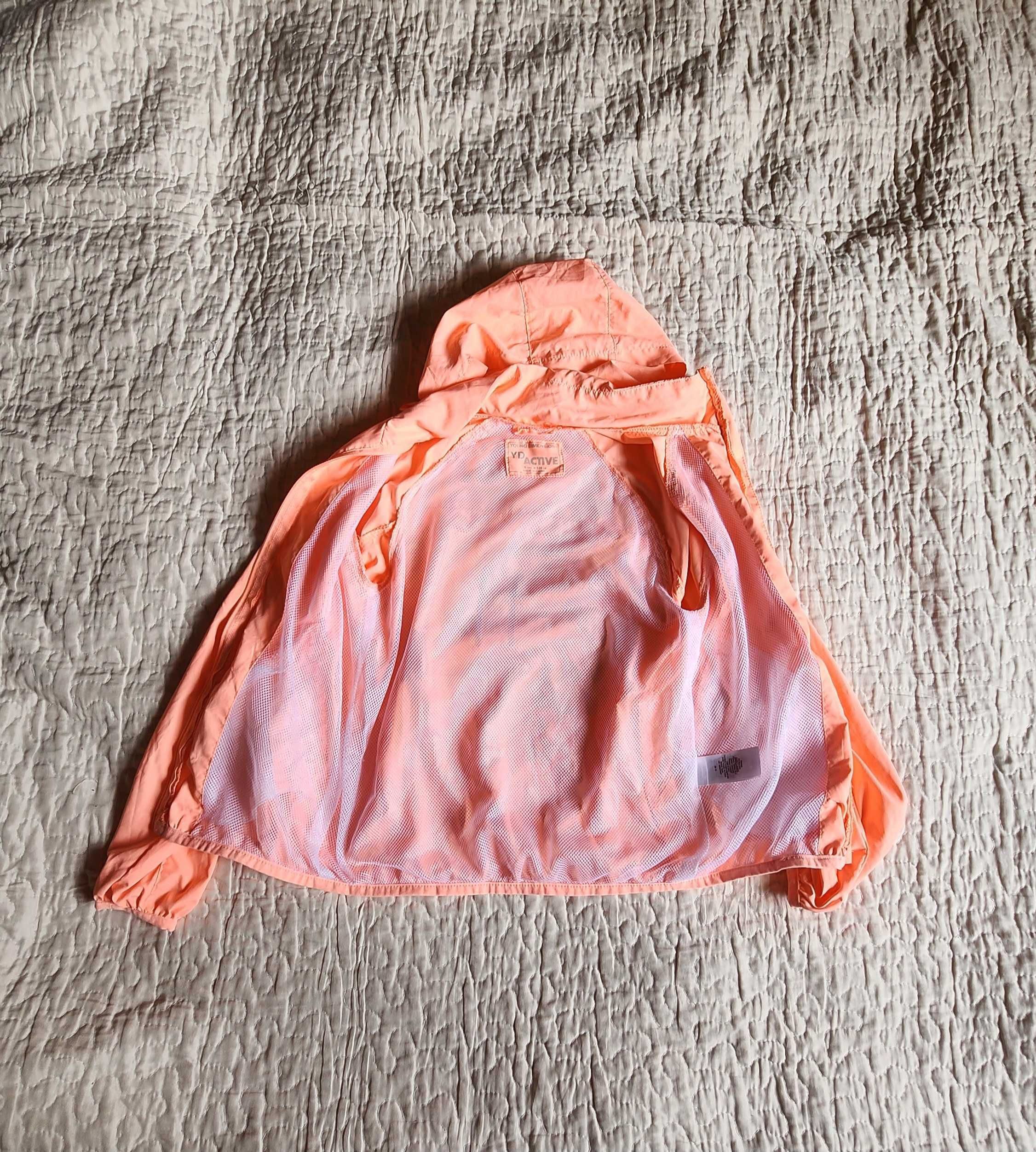 Дитяча легка куртка вітровка на дівчинку 7-8 років розмір 128