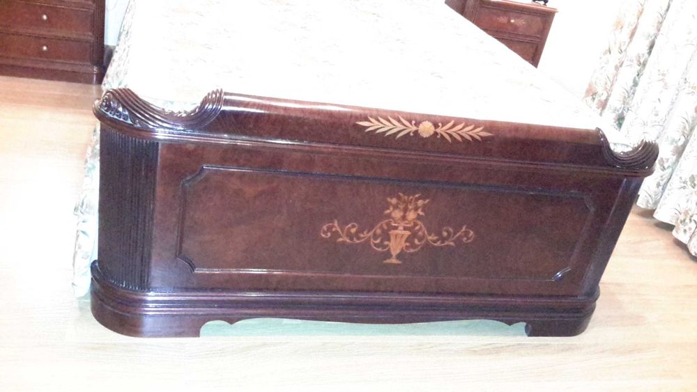 Mobília de Quarto Casal Completa (Roupeiro + Secretária)