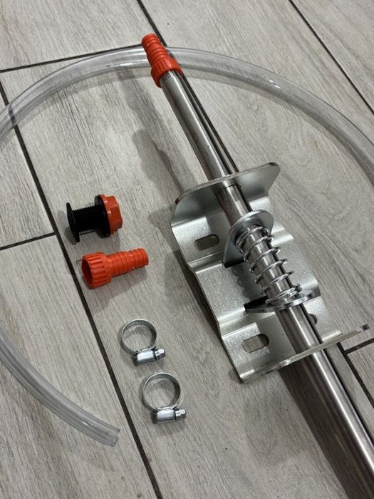 Ниппельное поения для свиней и поросят, регулируется по высоте