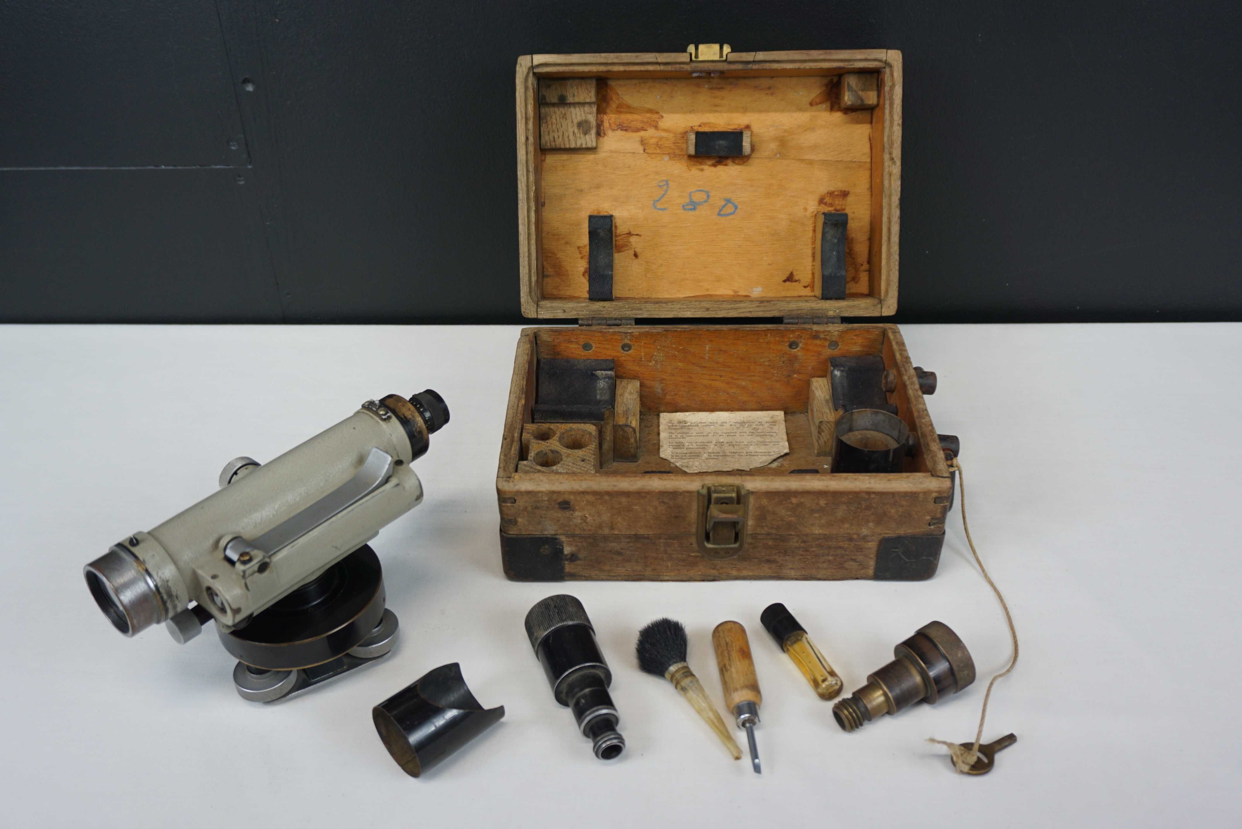 Zabytkowy niwelator Carl Zeiss Jena Ni. D. skrzynka zestaw stary